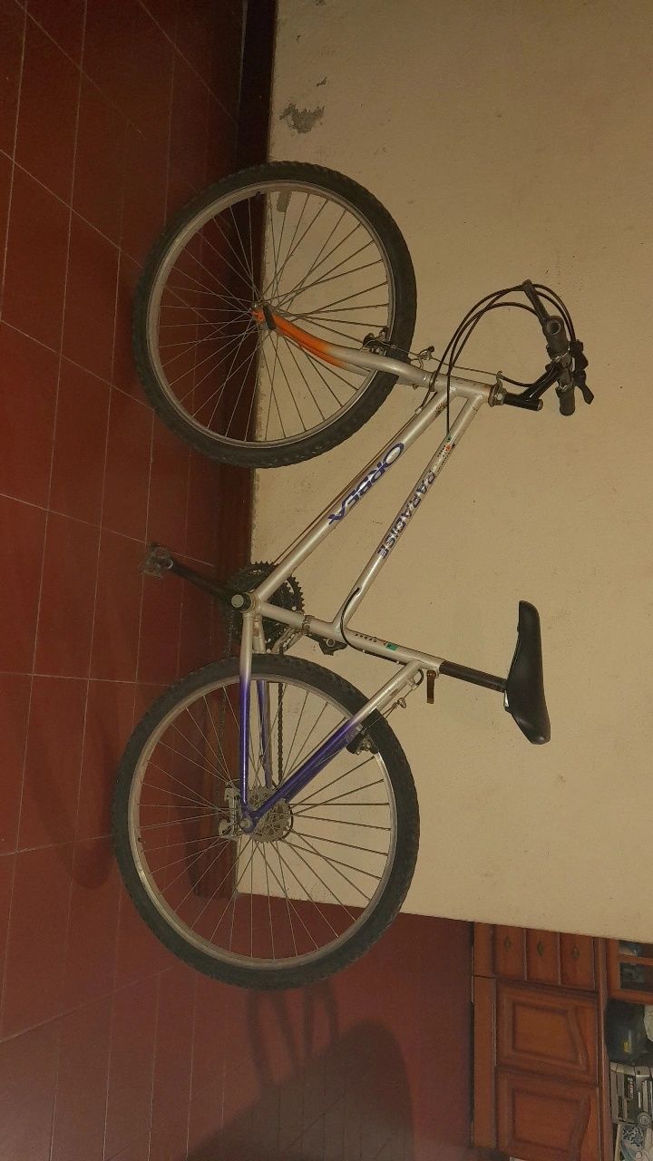 Vendo Bicicleta roda 26 em excelente estado