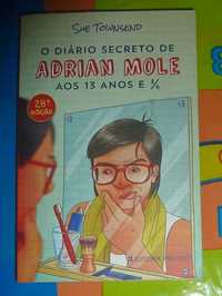 O Diário Secreto de Adrian Mole Aos 13 Anos e 3/4 de Sue Townsend