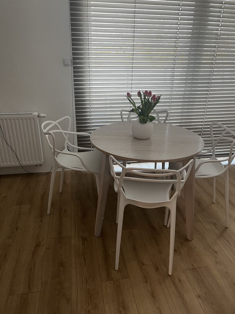 Sprzedam stoł firmy IWC Home blat 95 cm rozkladany