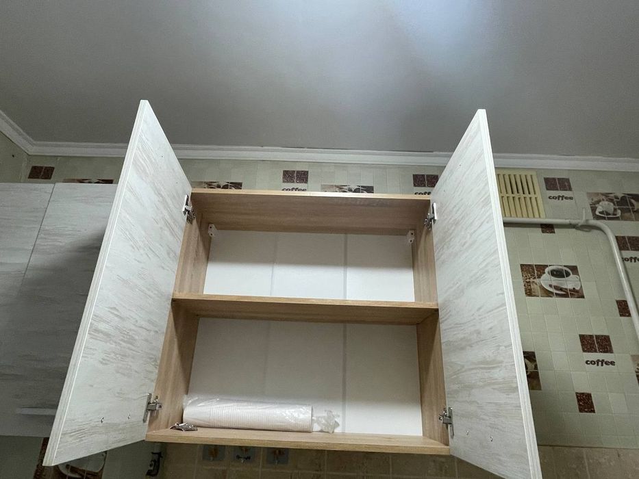 Продам кухню!!! В новому стані, вмонтована варочна поверхність