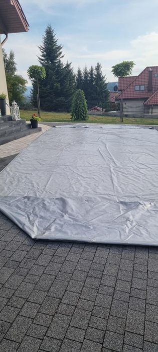Duża plandeka na zadaszenie