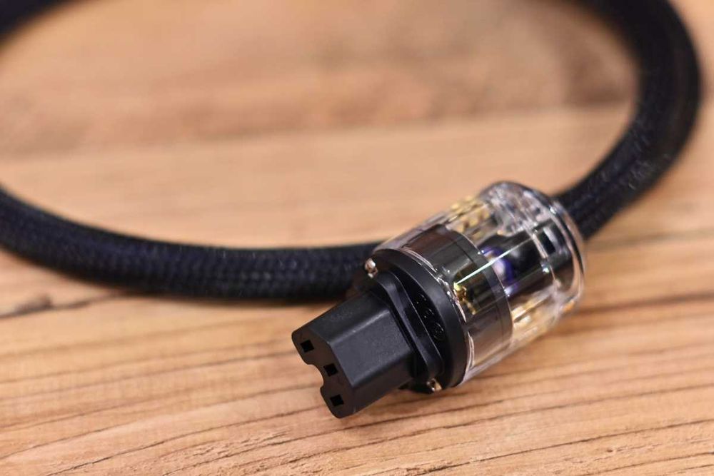 Przewód kabel zasilający audio Schuko - IEC 1m nowy