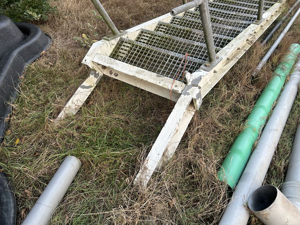 Schody metalowe ocynkowane zewnetrzne