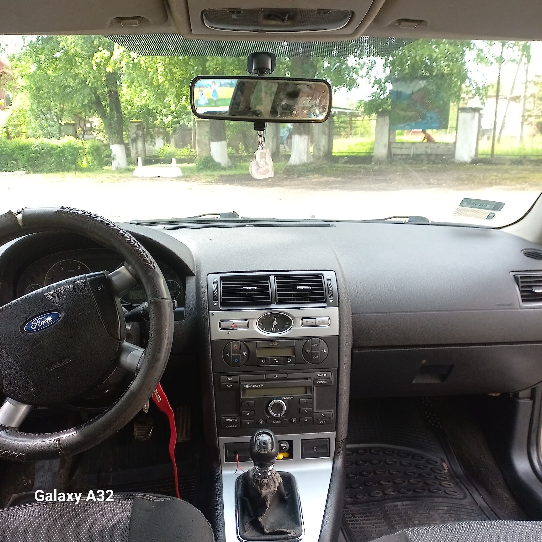 Ford Mondeo продам