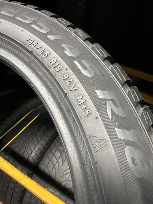 235/45 r18 Pirelli 4шт