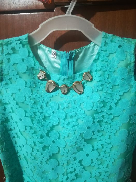 Продам нарядное платье