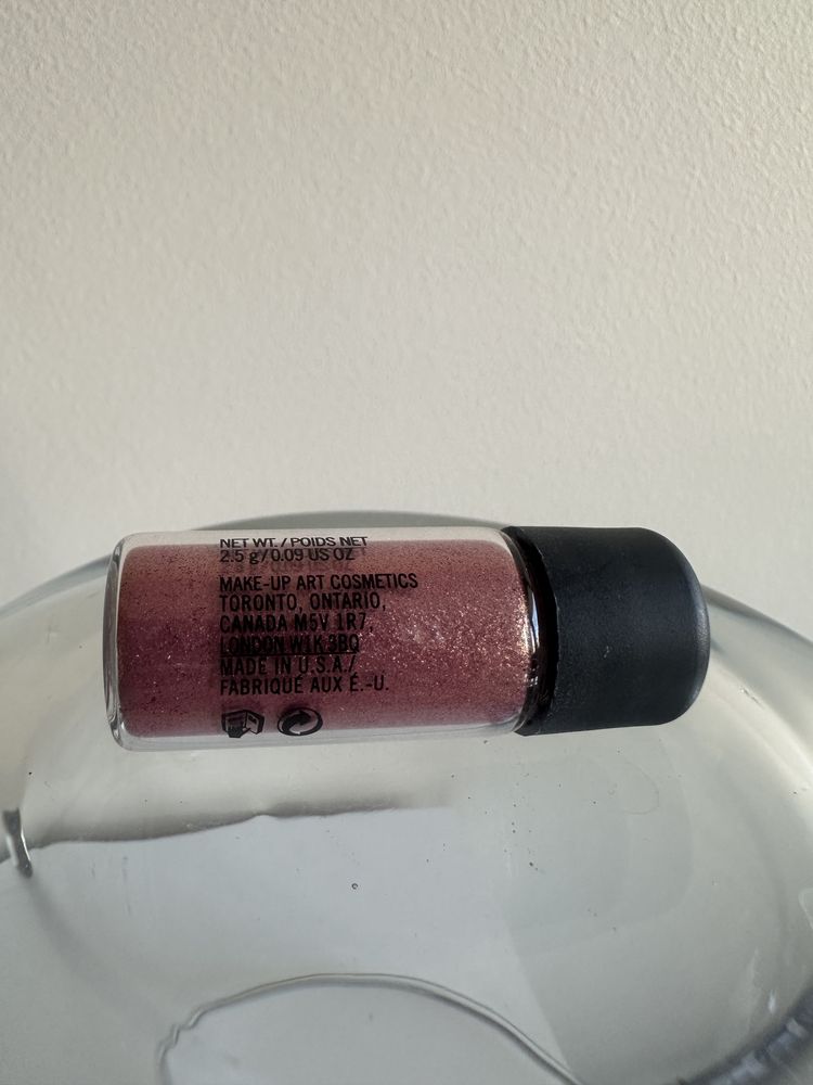 MAC Pigment Make UP