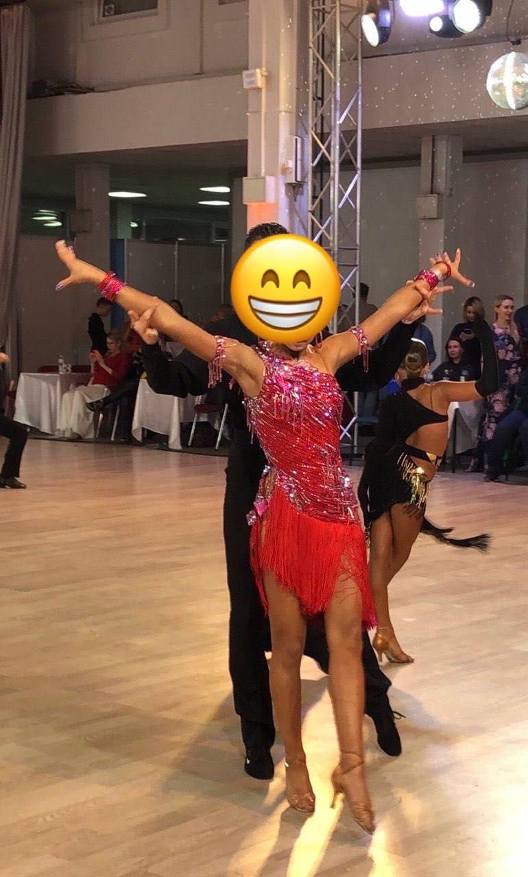 sukienka na konkurs tańca towarzyskiego