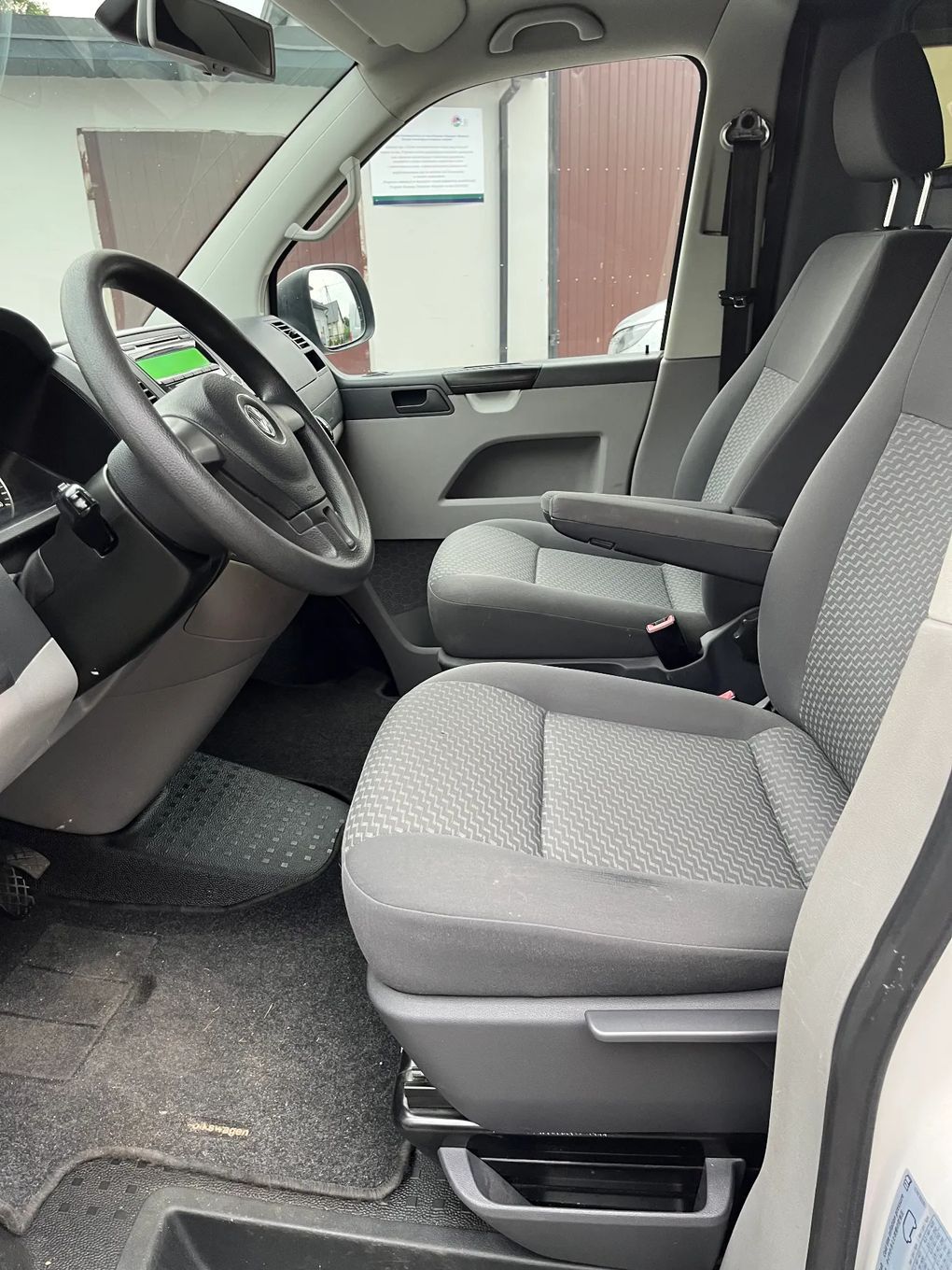 Volkswagen Transporter  Volkswagen T5 Transporter  Lift 140KM 6 manual Faktura Vat23%