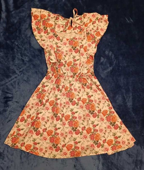 Sukienka damska w kwiaty