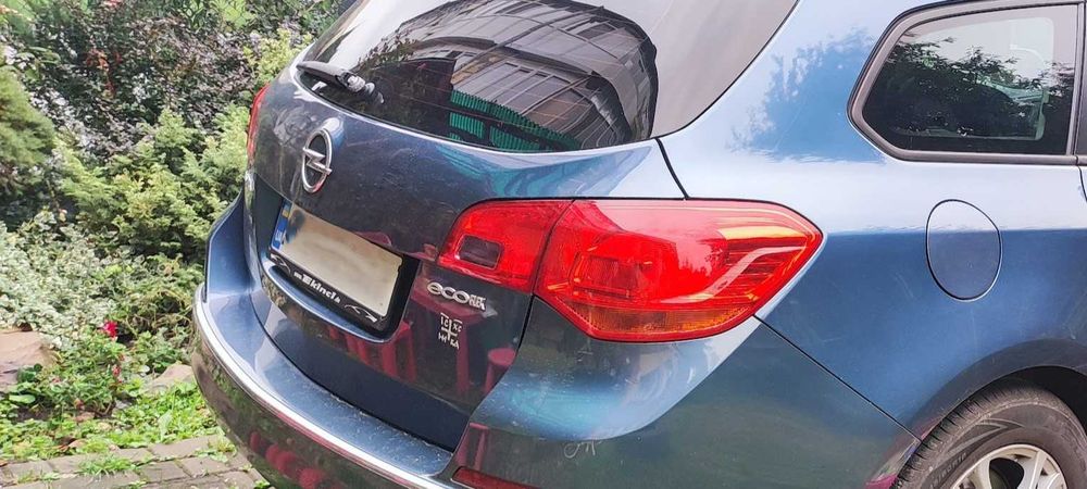 Opel Astra J Sports Tourer 1.7 CDTI • 2014 • Надійний універсал!