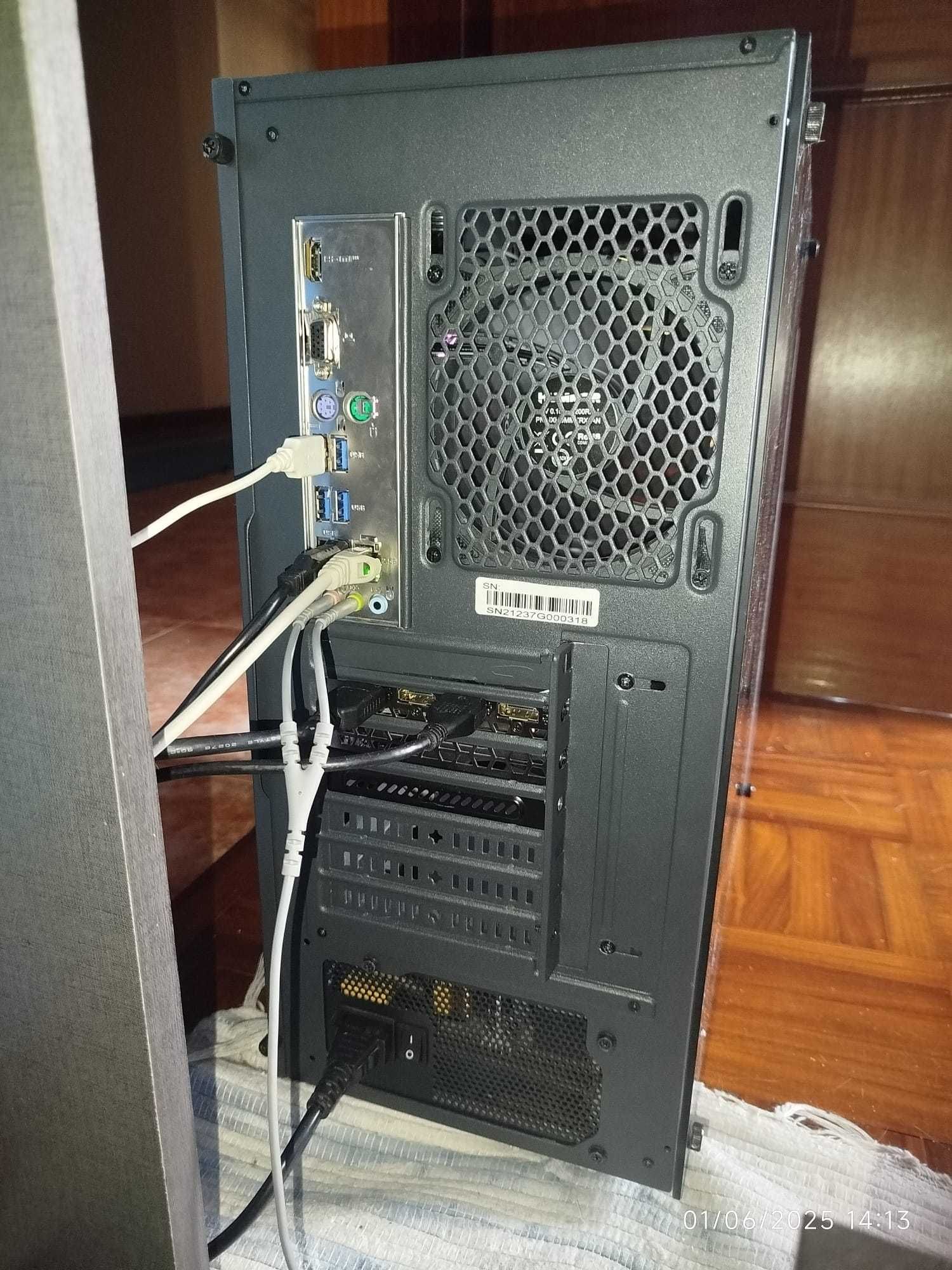 PC Gaming com uma RTX 3060 TI, 32gb RAM, Ryzen 5 8400f, 1 TB SSD