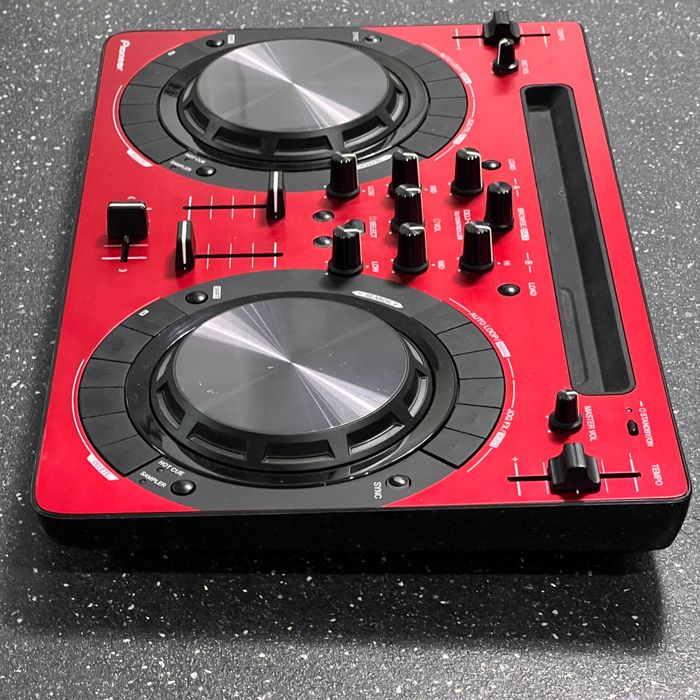 Zestaw DDJ-WeGo3 +torba + OTG + kable Kontroler Pioneer WeGO3 czerwony