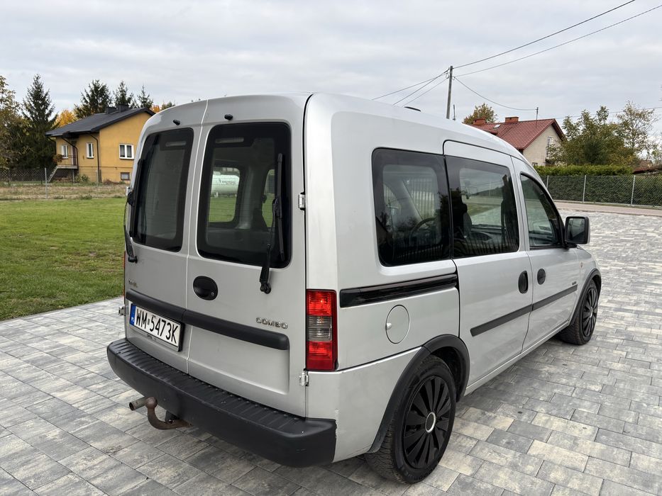 Opel combi 1.4b 2005r osobowe