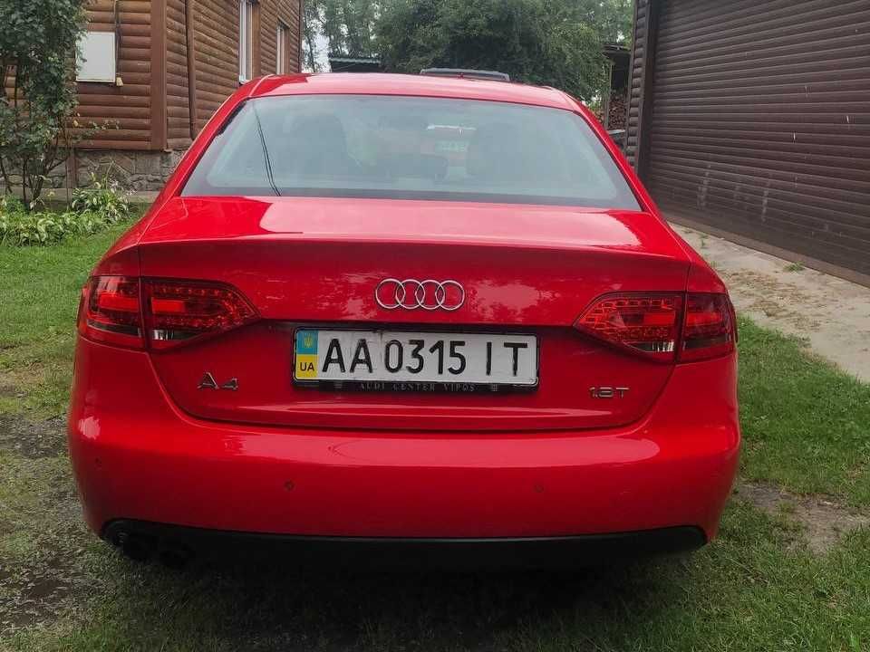 Audi A 4 2009 року