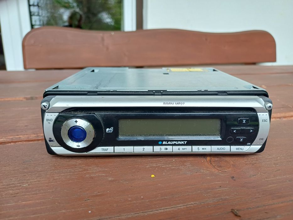radioodtwarzacz samochodowy CD
BLAUPUNKT Rimini MP27