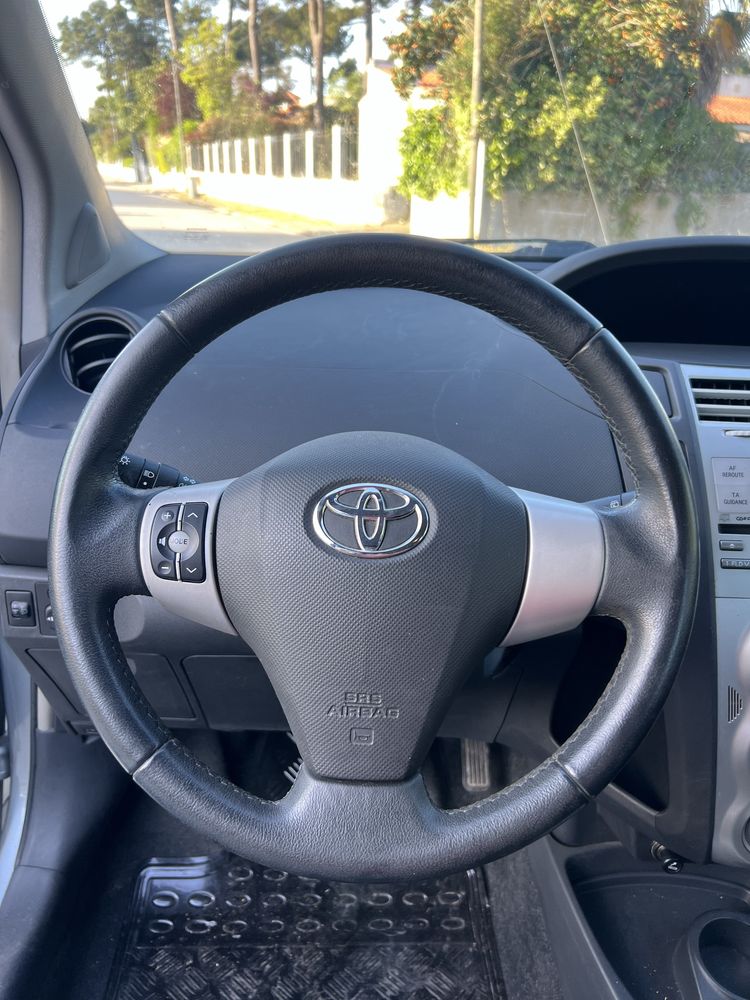 Toyota yaris 1.0 Automático