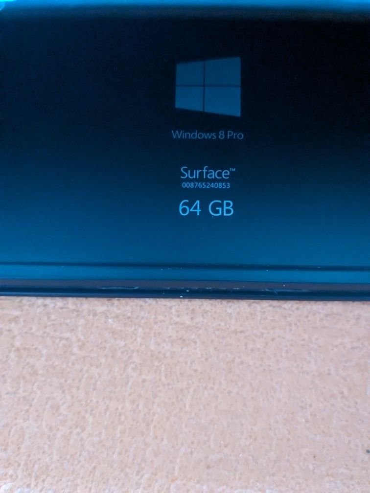 Microsoft Surface Pro 3 (4/64)