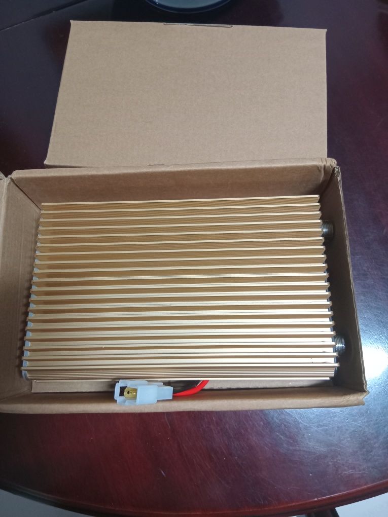 Amplificador 470MHZSSB BJ550