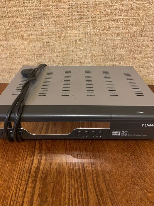 тюнери до супутникових антен