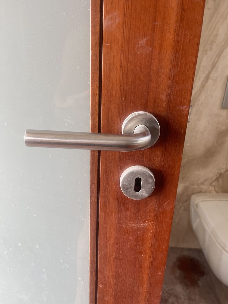 Porta com vidro fosco