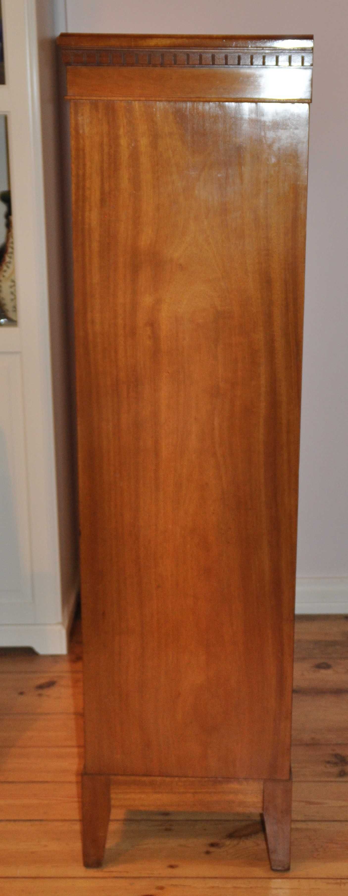 Szafa/komoda/witryna w stylu skandynawskim z litego drewna wys.149 cm.