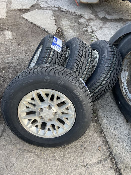 диски 5x127 R17 jeep Grand Cherokee WJ зимова резина колеса 245/70 R17
