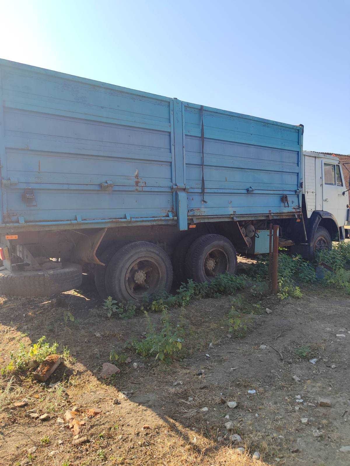 Камаз 5320 з причепом