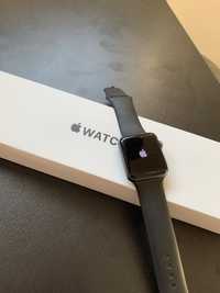 Apple Watch 3 42mm pęknięta szybka