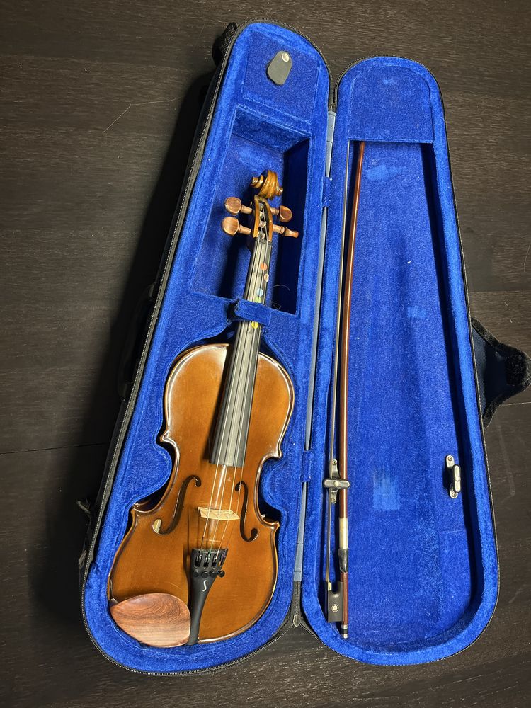 Violino 1/2 de madeira