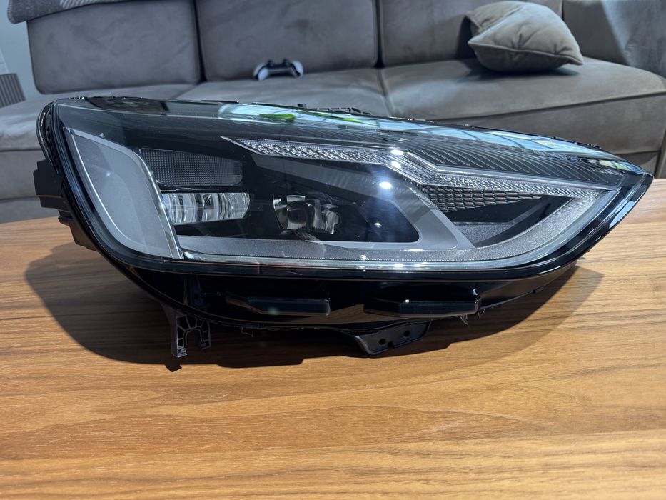 Reflektor lampa audi A4 B9 full led