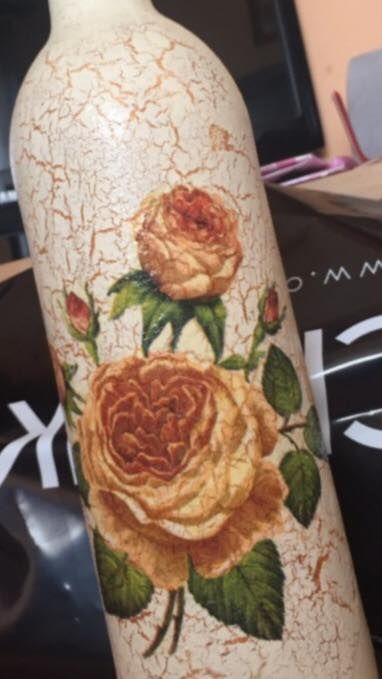 Wazon butelka wykonana metodą decoupage