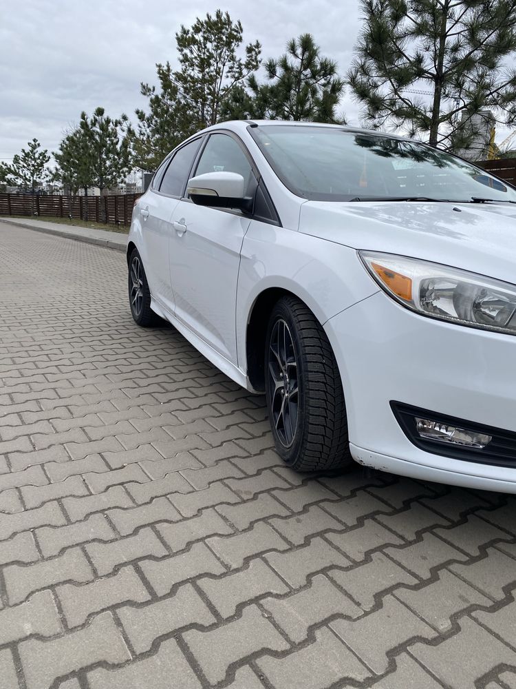 Продам своє авто Ford Focus 2015