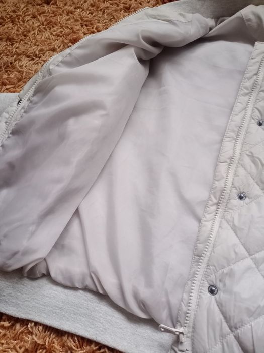 Стильный,  всегда актуальный бомбер, ветровка  р. М