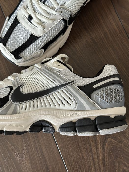 Оригінальні Кросівки Nike Air Zoom Vomero 5 Photon Dust Найки зум