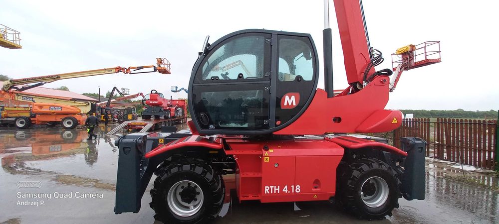 Ładowarka teleskopowo obrotowa 14-37 metrów 3-10T udźwigu z operatorem