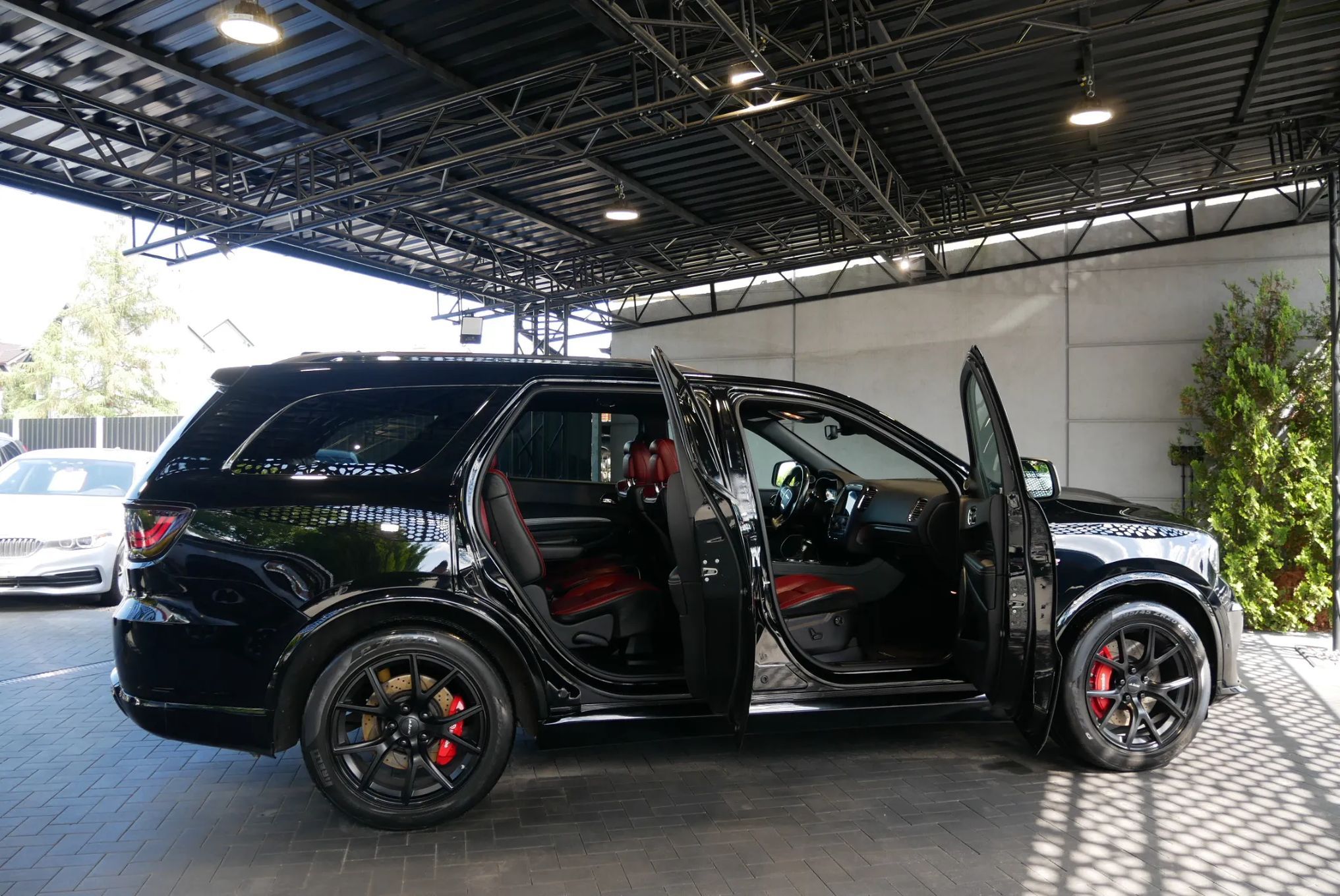 Dodge Durango SRT 6.4L 475KM 6os. Gaz 4x4 Radar Harman Kardon WentylSzyberdachLEDCam
