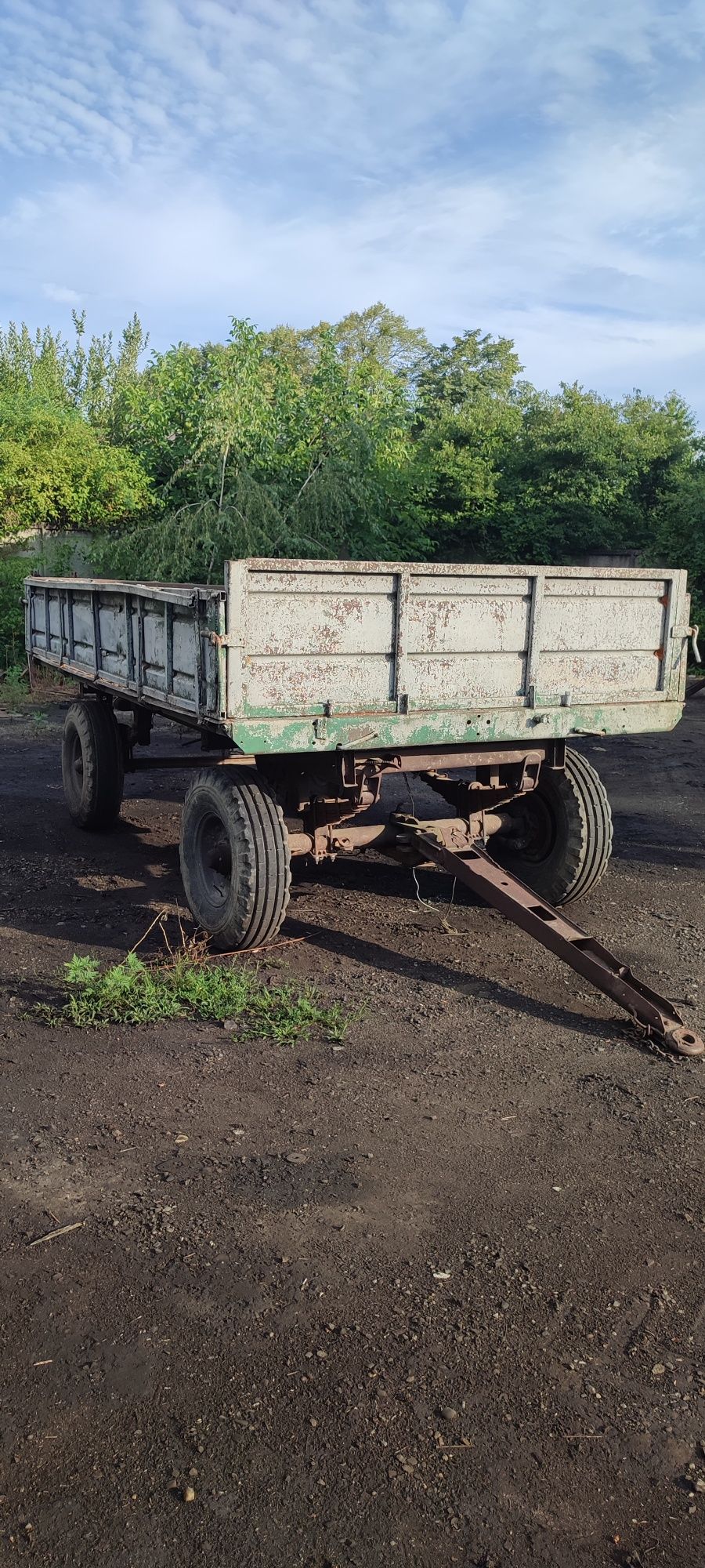 Продам причіп 2 ПТС 4 в хорошому стані.