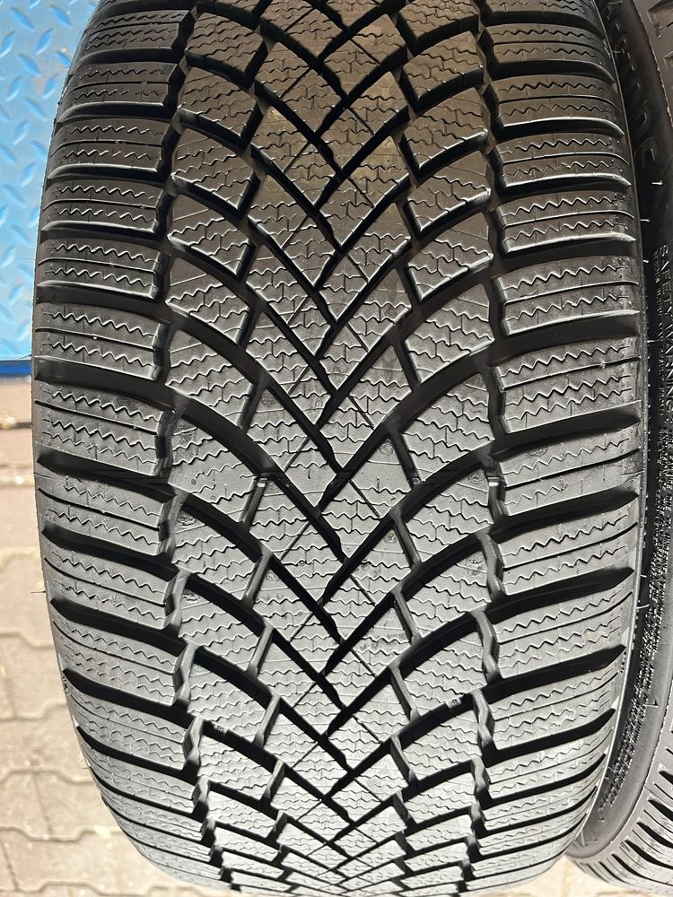 Opona 235.40.19 Bridgestone Blizzak LM005, 2023 rok 8mm