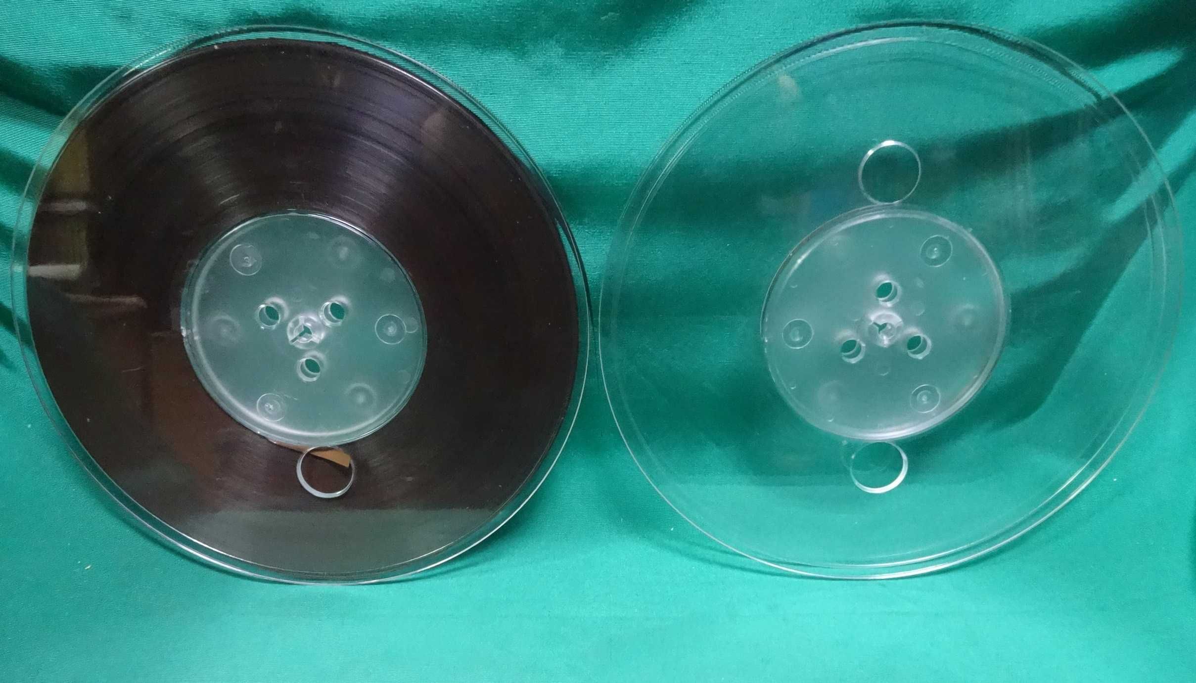 Продам комплект пластиковых катушек AMPEX  - 26.5 см