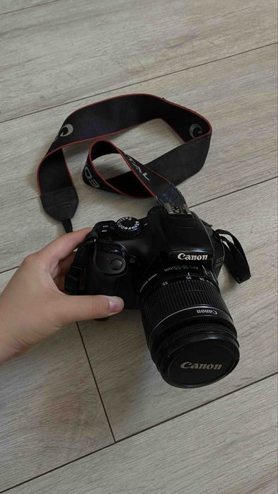 Фотоапарат  Canon 1100d +обʼєктив 18-55мм