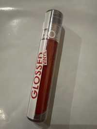 Sephora glossed vinyl czerwony blyszczyk 06