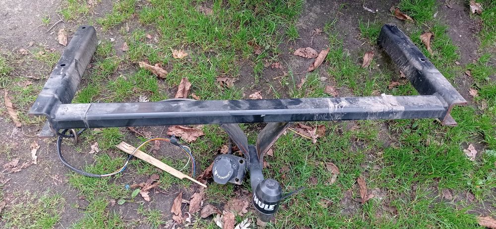 Hak holowniczy Thule superb passat