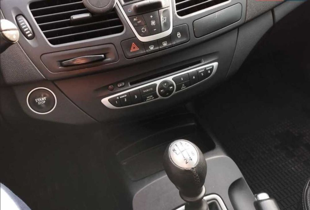 Renault Laguna lll 2008 1.5dci 6ст мех кожа чёрная на чёрном