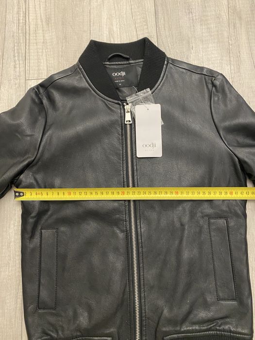 Продам куртку бомбер