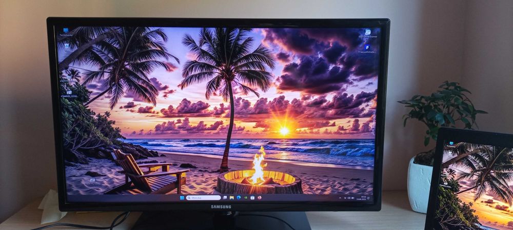 Telewizor Samsung 32" prawdopodobnie do naprawy. Model UE32EH4000W.