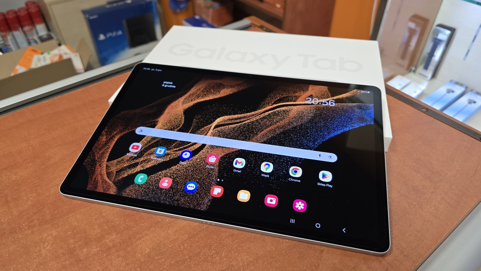 Tablet Samsung Galaxy Tab S8+ 5G 12.4" 128GB/8GB RAM srebrny, stan bdb