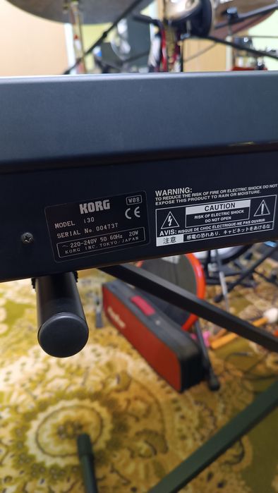 Синтезатор "Korg i30"стан чудовий