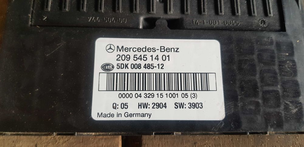 Mercedes CLK w209 moduł przedni sam skrzynka z bezpiecznikami