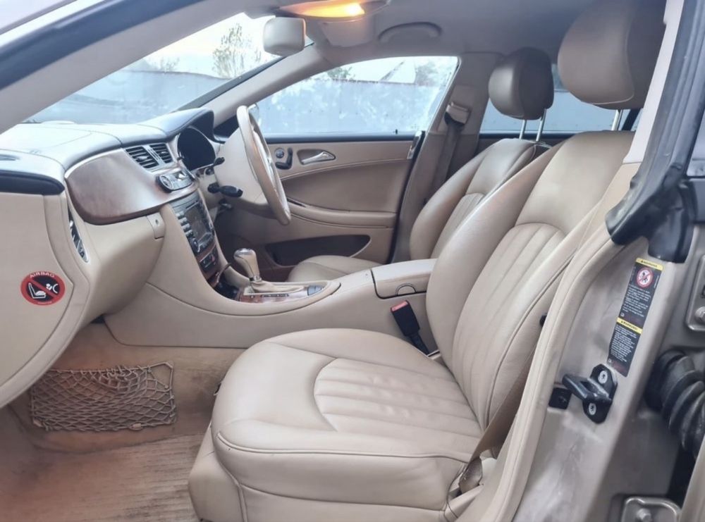 Салон шкіряний, бежевий салон мерседес mercedes cls w219